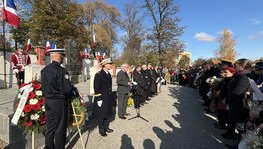 Cérémonie du 106e anniversaire de l'armistice entre les Alliés et l'Allemagne (...)